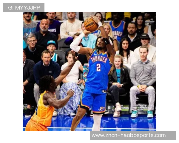 福克斯半场表现抢眼4投2中斩获13分2篮板2助攻罚球全中助力球队