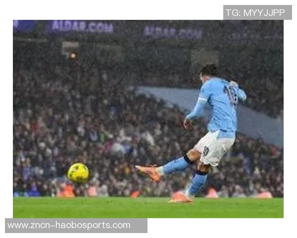 谢尔基与萨维尼奥携手进球庆祝联赛杯晋级半决赛精彩瞬间